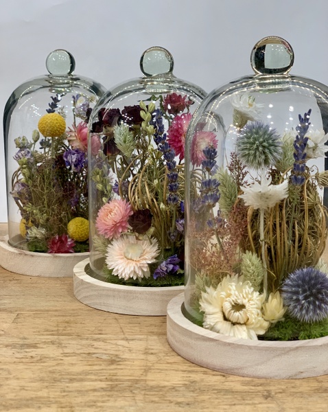 Cloche en fleurs séchées